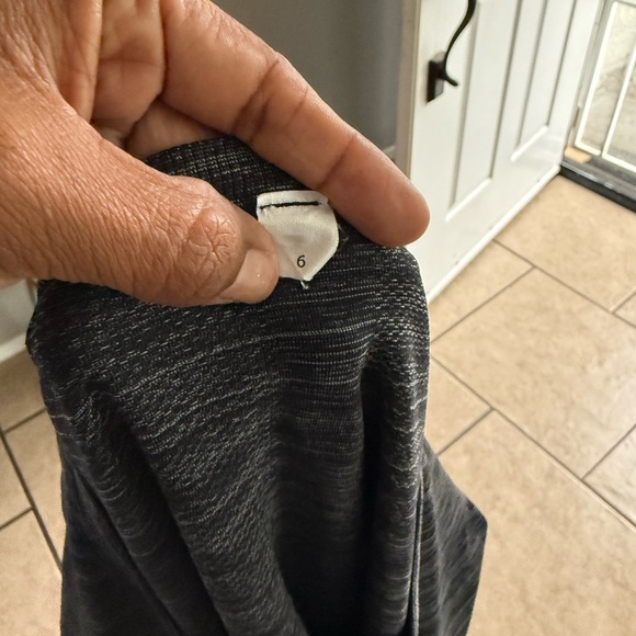 Lululemon Swiftly‎ Tech Short Sleeve (Breeze) *Relaxed Fit Black / White / Black - Picture 6 of 8